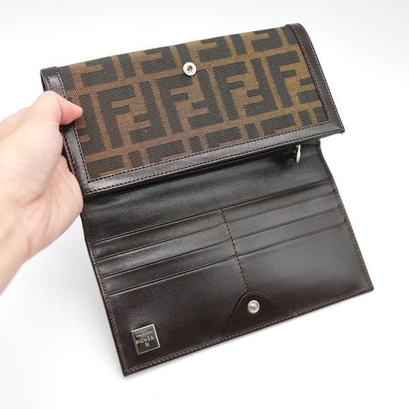 🍓FENDI Zucca Wallet - Picture 4 of 12